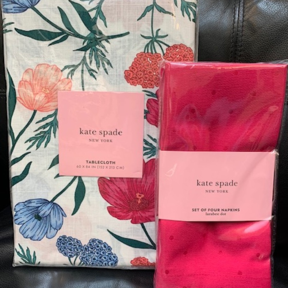 kate spade Tablecloth and Napkins